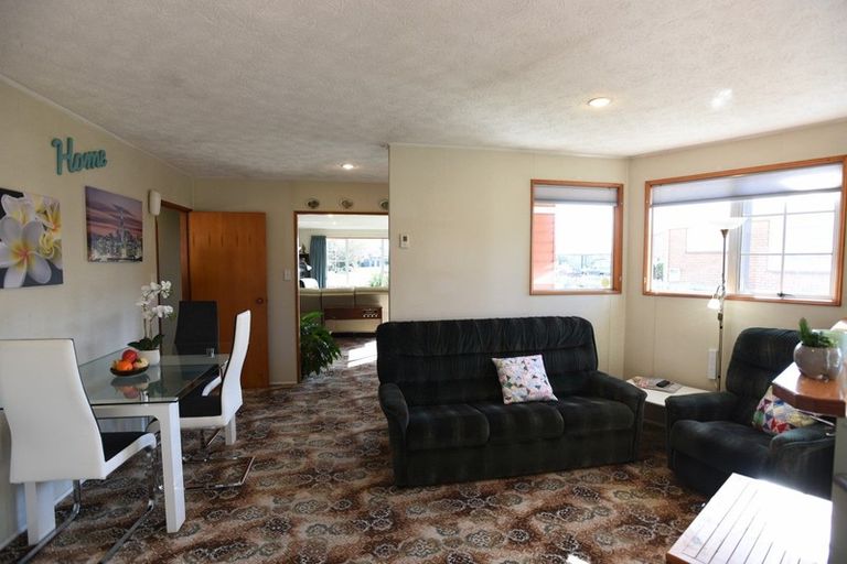 Photo of property in 11 Calder Place, Winton, 9720