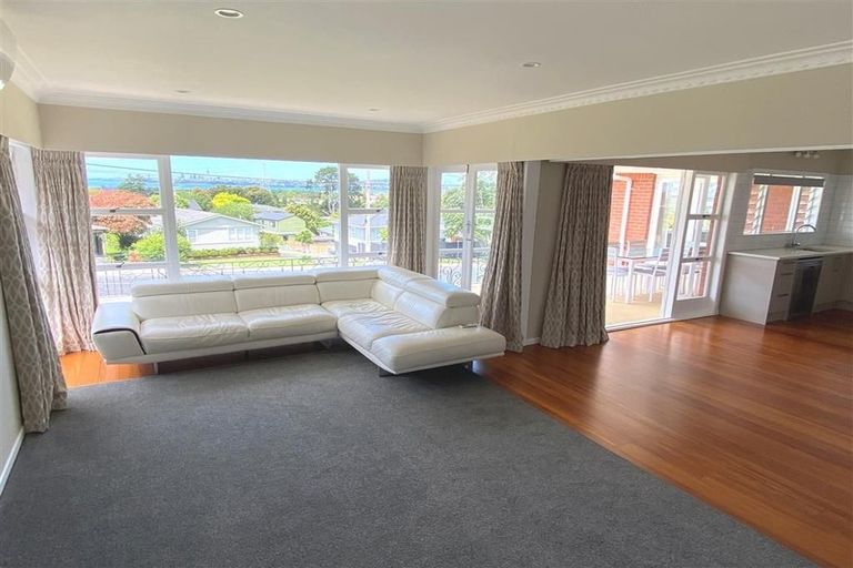 Photo of property in 54 Jaemont Avenue, Te Atatu South, Auckland, 0610