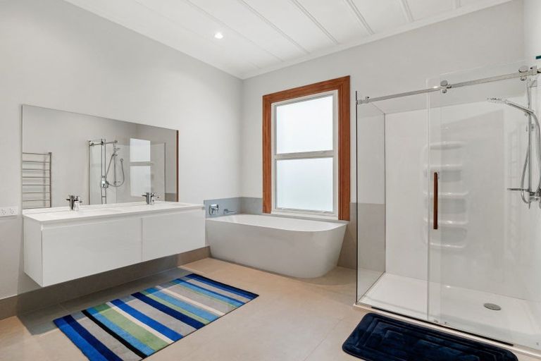 Photo of property in 123 Karewa Parade, Papamoa Beach, Papamoa, 3118