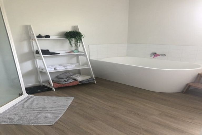 Photo of property in 4 Pennant Place, Flagstaff, Hamilton, 3210