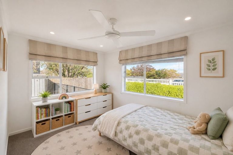 Photo of property in 7 Redwood Drive, Massey, Auckland, 0614