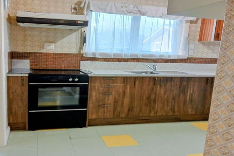 Photo of property in 8 Greenock Place, Awapuni, Palmerston North, 4412