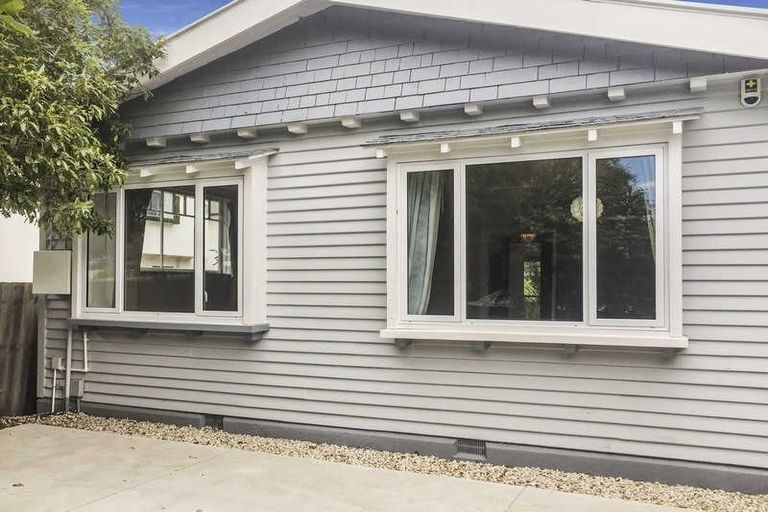 Photo of property in 39 Walpole Street, Waltham, Christchurch, 8023