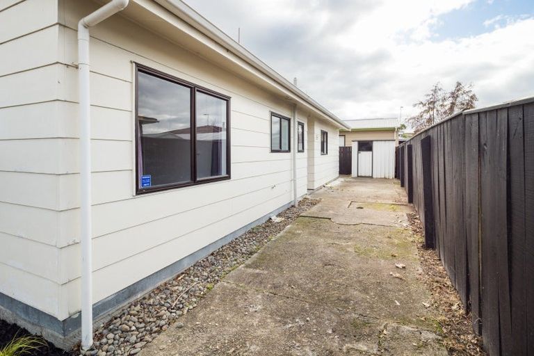 Photo of property in 27 Mcleavey Drive, Kelvin Grove, Palmerston North, 4414