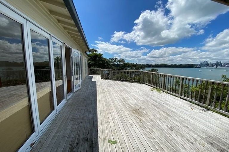 Photo of property in 15-17 Awanui Street, Birkenhead, Auckland, 0626