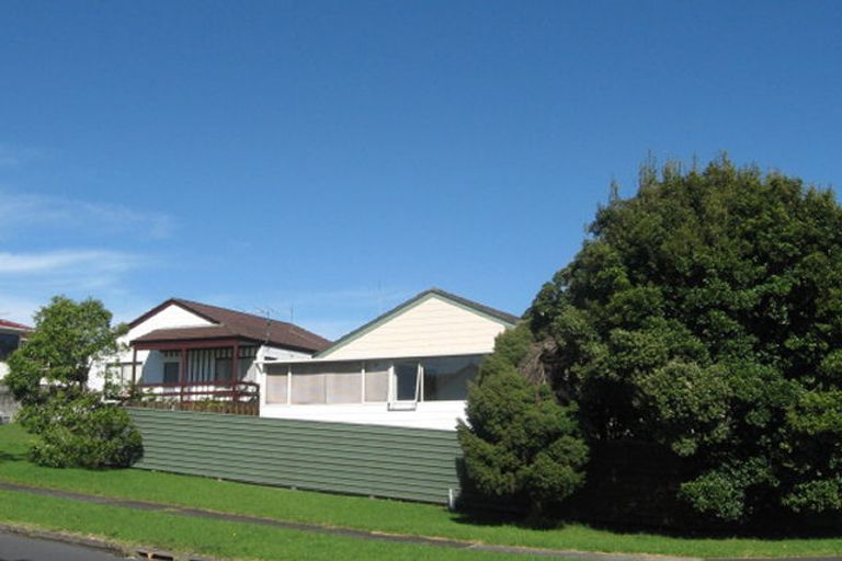 Photo of property in 1/36 Aberfeldy Avenue, Highland Park, Auckland, 2010