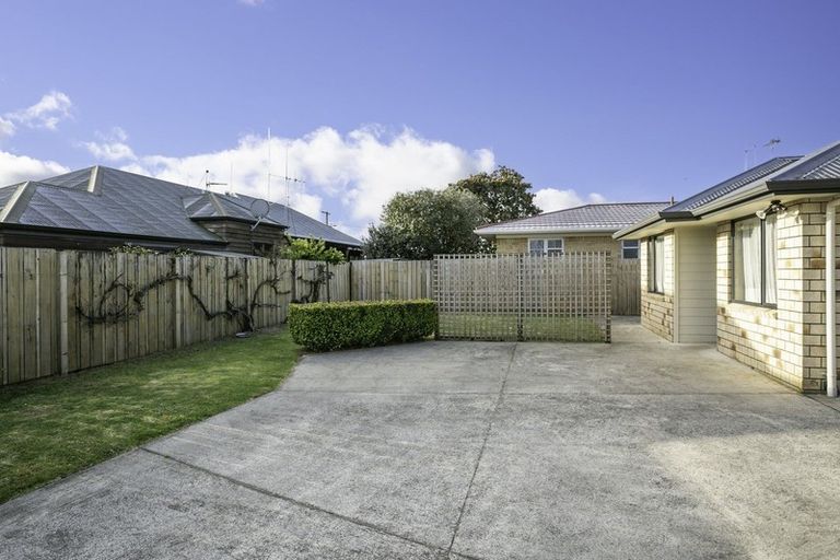 Photo of property in 17 Glover Street, Leamington, Cambridge, 3432