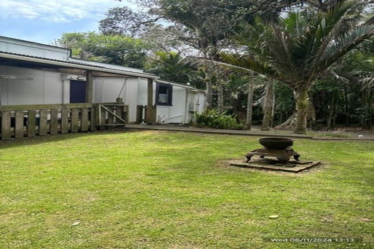Photo of property in 88 Motutara Road, Muriwai, Waimauku, 0881