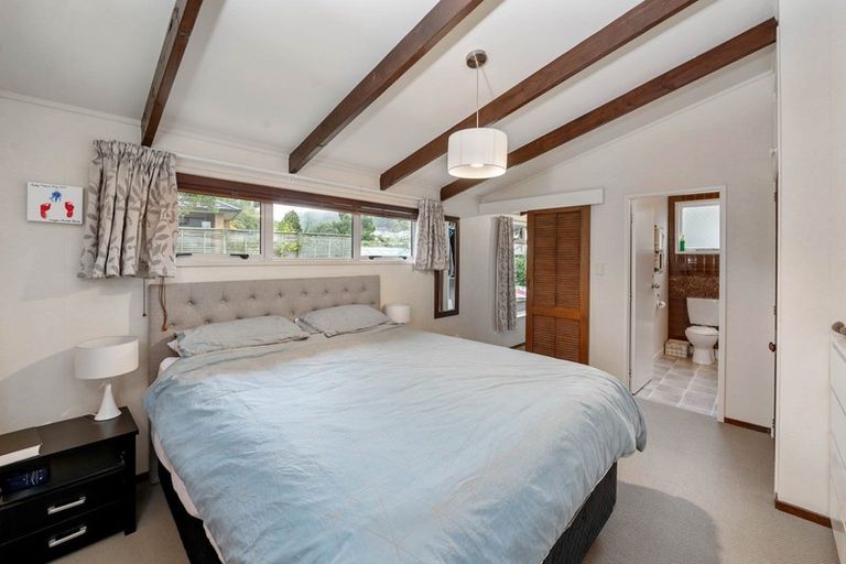 Photo of property in 86 Tarawera Road, Lynmore, Rotorua, 3010