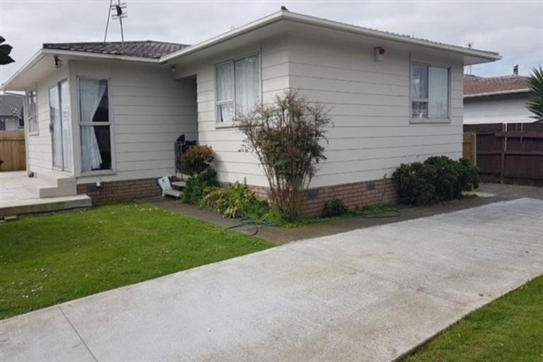 Photo of property in 52 Boundary Road, Clover Park, Auckland, 2019