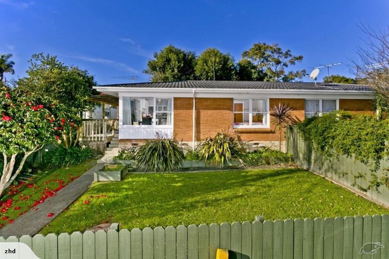 Photo of property in 3/1 Becroft Drive, Forrest Hill, Auckland, 0620