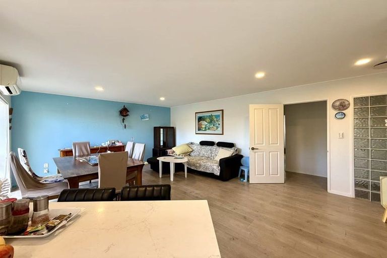 Photo of property in 164 Millhouse Drive, Golflands, Auckland, 2013