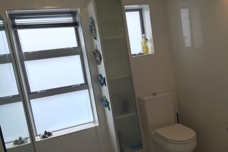 Photo of property in 10/10 Blomfield Spa, Takapuna, Auckland, 0622