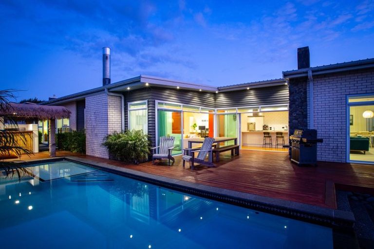 Photo of property in 192a Heta Road, Highlands Park, New Plymouth, 4312