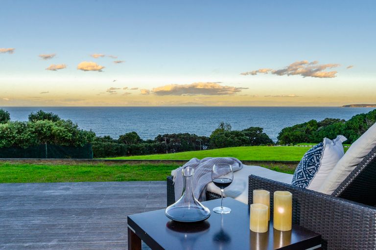 Photo of property in 22 Wonderview Road, Leigh, 0985