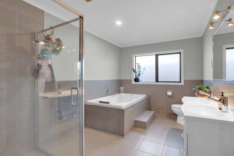 Photo of property in 7 Whitney Place, Rototuna North, Hamilton, 3210