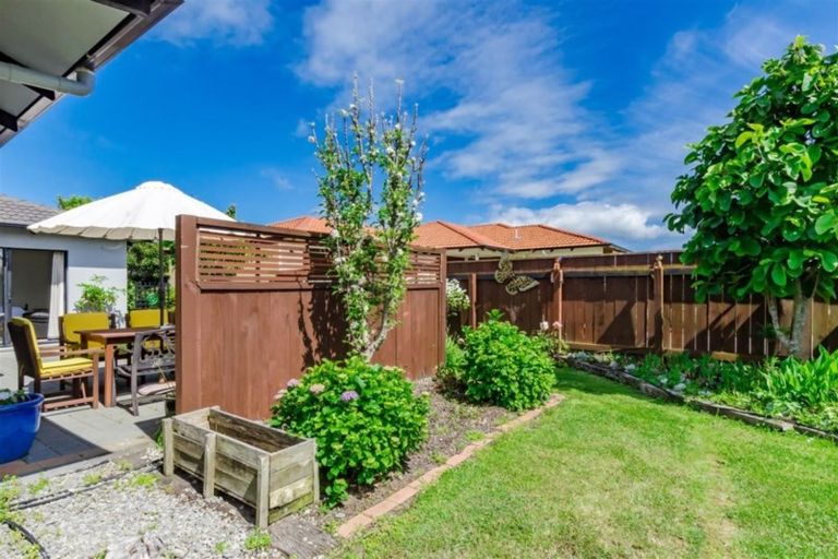 Photo of property in 3 Central Park, Paraparaumu Beach, Paraparaumu, 5032