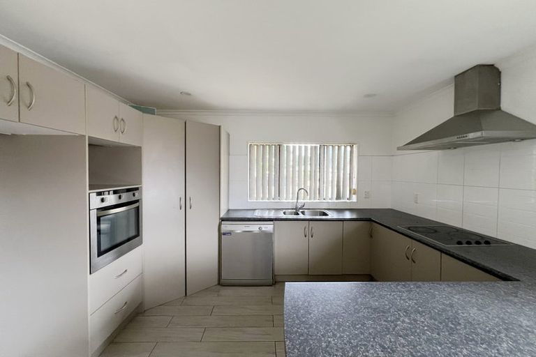 Photo of property in 196 Robertson Road, Mangere East, Auckland, 2024