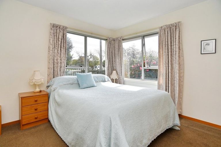 Photo of property in 236 Grimseys Road, Redwood, Christchurch, 8051