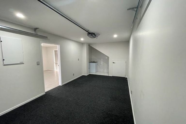 Photo of property in 74b Thompson Terrace, Manurewa, Auckland, 2102