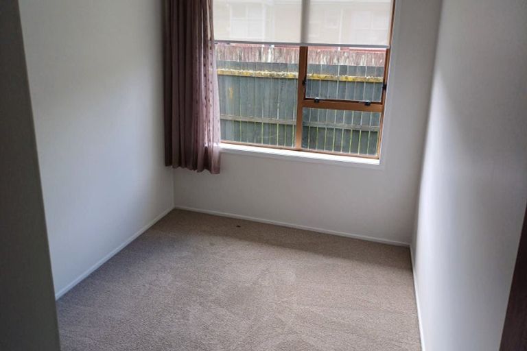 Photo of property in 1/13 Mannering Place, Hillcrest, Auckland, 0627