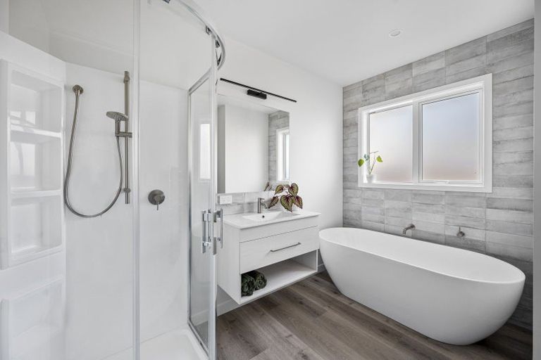 Photo of property in 4 Ruapehu Road, Poraiti, Napier, 4112