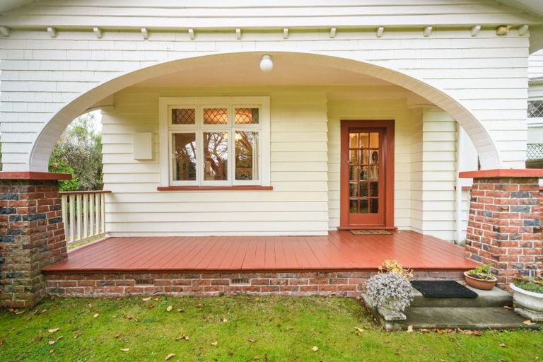 Photo of property in 34 Elmira Avenue, Hokowhitu, Palmerston North, 4410
