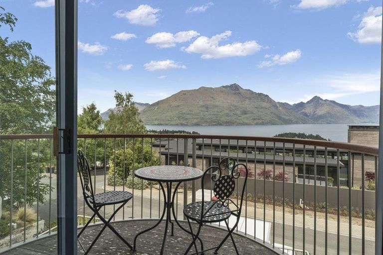 Photo of property in 1/43 Belfast Terrace, Queenstown, 9300