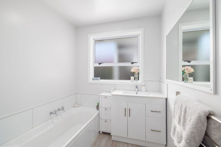 Photo of property in 52 Gardiners Road, Bishopdale, Christchurch, 8051