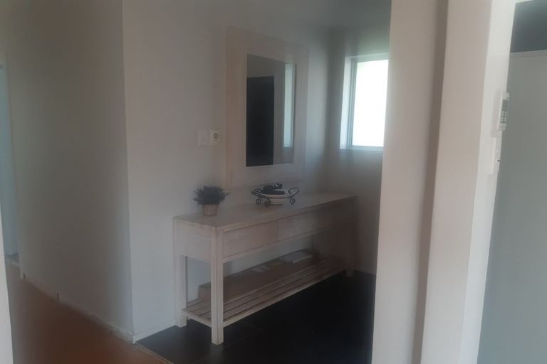 Photo of property in 42 Waipounamu Drive, Kelson, Lower Hutt, 5010