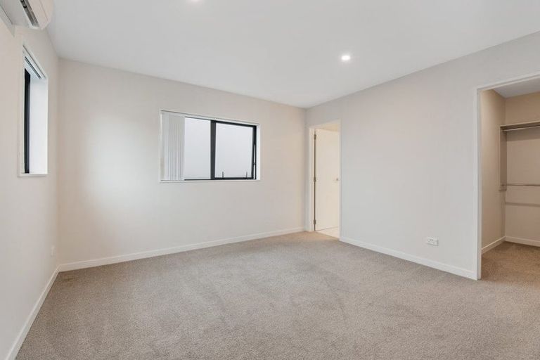 Photo of property in 7 Manawanui Way, Orewa, 0931
