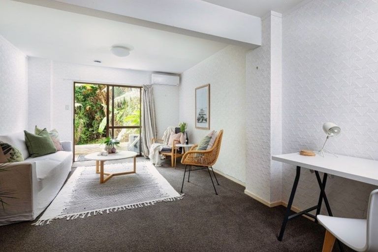 Photo of property in 56 Tanekaha Road, Titirangi, Auckland, 0604