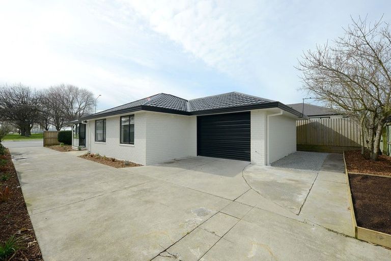 Photo of property in 162 Travis Road, New Brighton, Christchurch, 8083