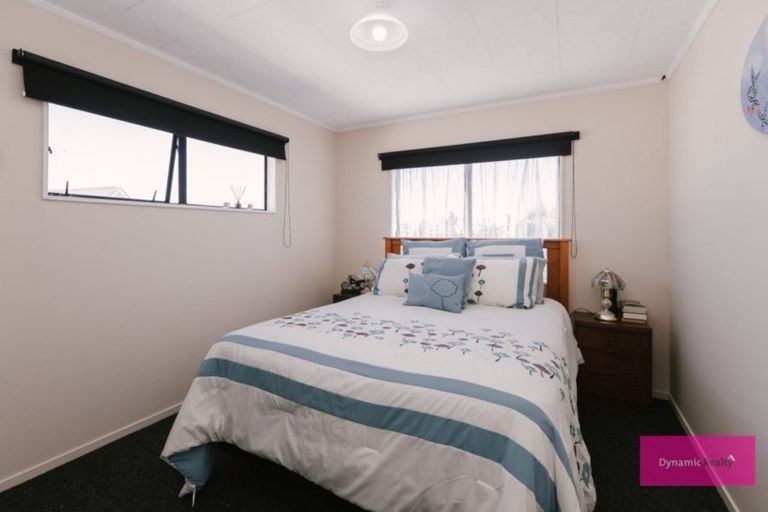 Photo of property in 7 Lydia Place, Kelvin Grove, Palmerston North, 4414