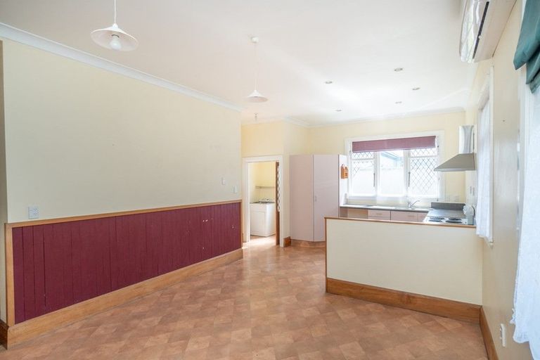 Photo of property in 19 South Street, West End, Palmerston North, 4410