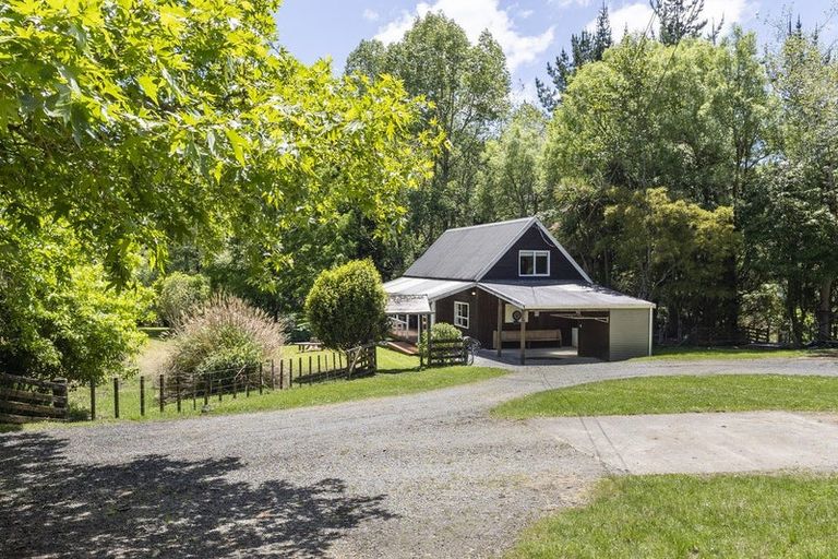 Photo of property in 298 Mangaone Road, Reikorangi, Waikanae, 5391