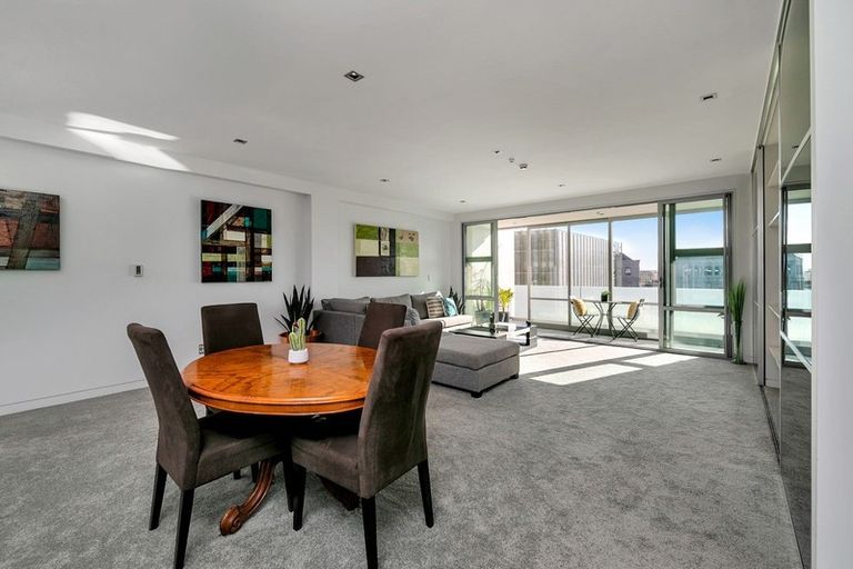 Photo of property in The Galleries, 2/23 Graham Street, Auckland Central, Auckland, 1010