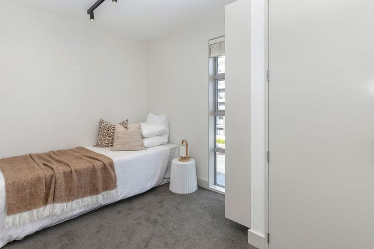 Photo of property in Braemar Apartments, 6/2 Cranmer Square, Christchurch Central, Christchurch, 8013