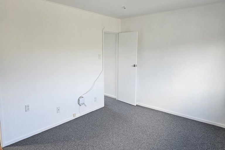 Photo of property in 4/52 Russell Terrace, Berhampore, Wellington, 6023