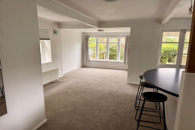 Photo of property in 26 Clarence Street, Brooklyn, Wellington, 6021