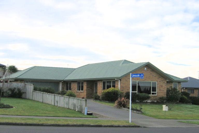 Photo of property in 88 Ayrshire Drive, Grandview Heights, Hamilton, 3200