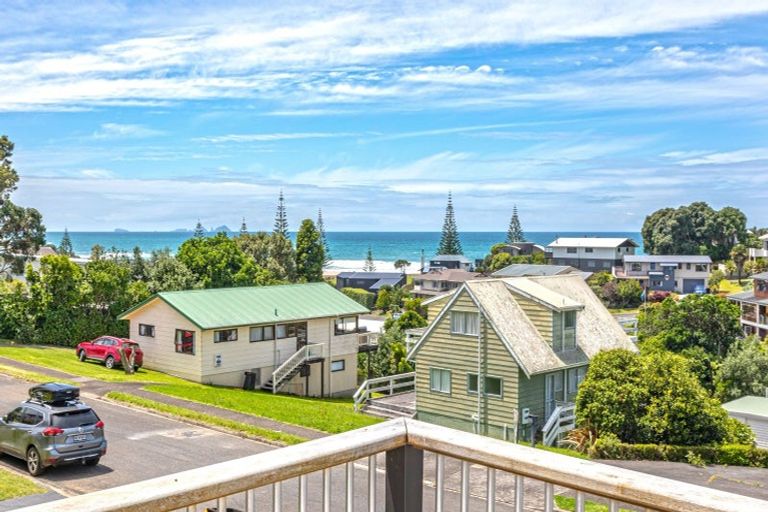 Photo of property in 208 Russell Bruce Place, Onemana, Whangamata, 3691