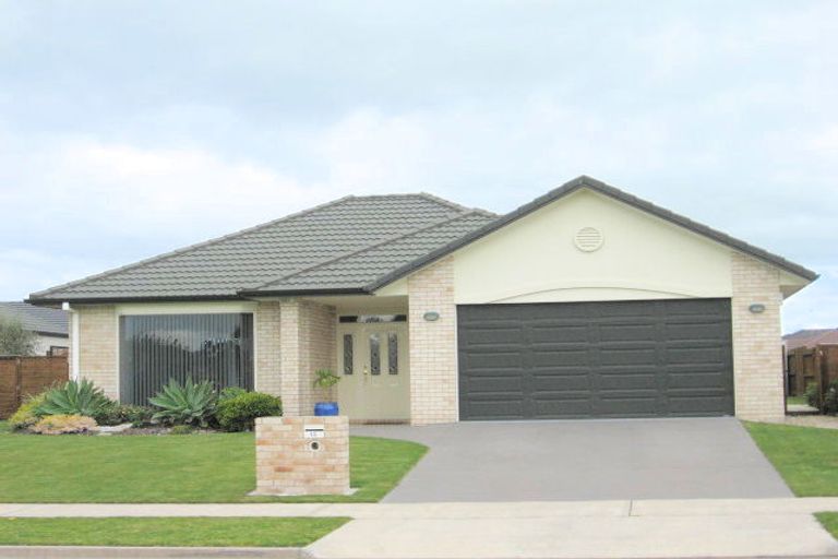 Photo of property in 15 Aranui Drive, Papamoa Beach, Papamoa, 3118