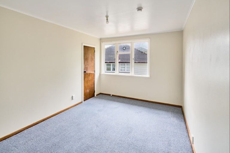 Photo of property in 14 Boyd Grove, Naenae, Lower Hutt, 5011