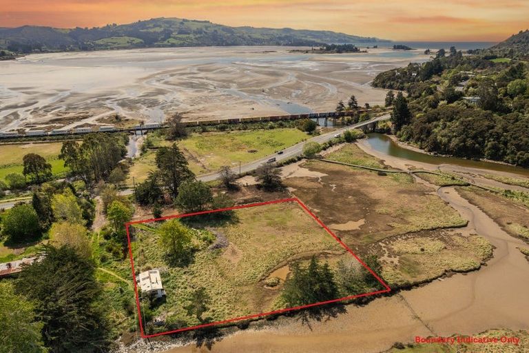 Photo of property in 54 Doctors Point Road, Waitati, 9085