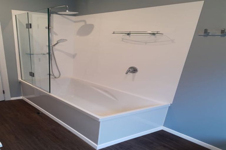 Photo of property in 11 Connolly Street, Boulcott, Lower Hutt, 5010