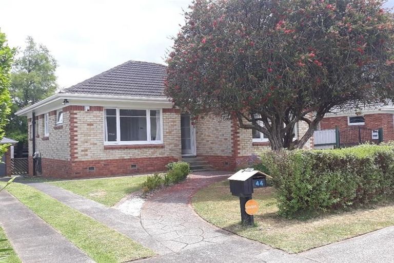 Photo of property in 2/44 Woolfield Road, Papatoetoe, Auckland, 2025