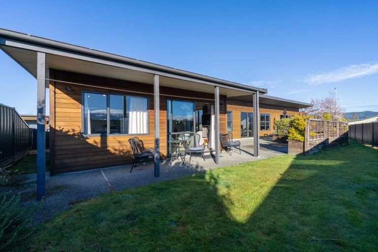 Photo of property in 21 Pop Andrew Drive, Te Anau, 9600