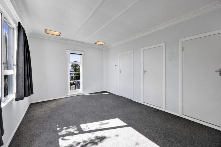 Photo of property in 14 Dives Avenue, Hawera, 4610