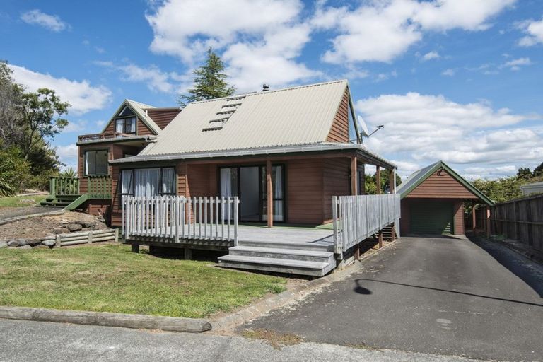 Photo of property in 12 Southridge Drive, Ohakune, 4625